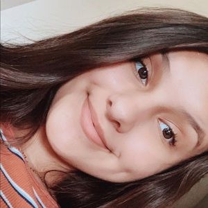 Meet your Posher, Jasmin